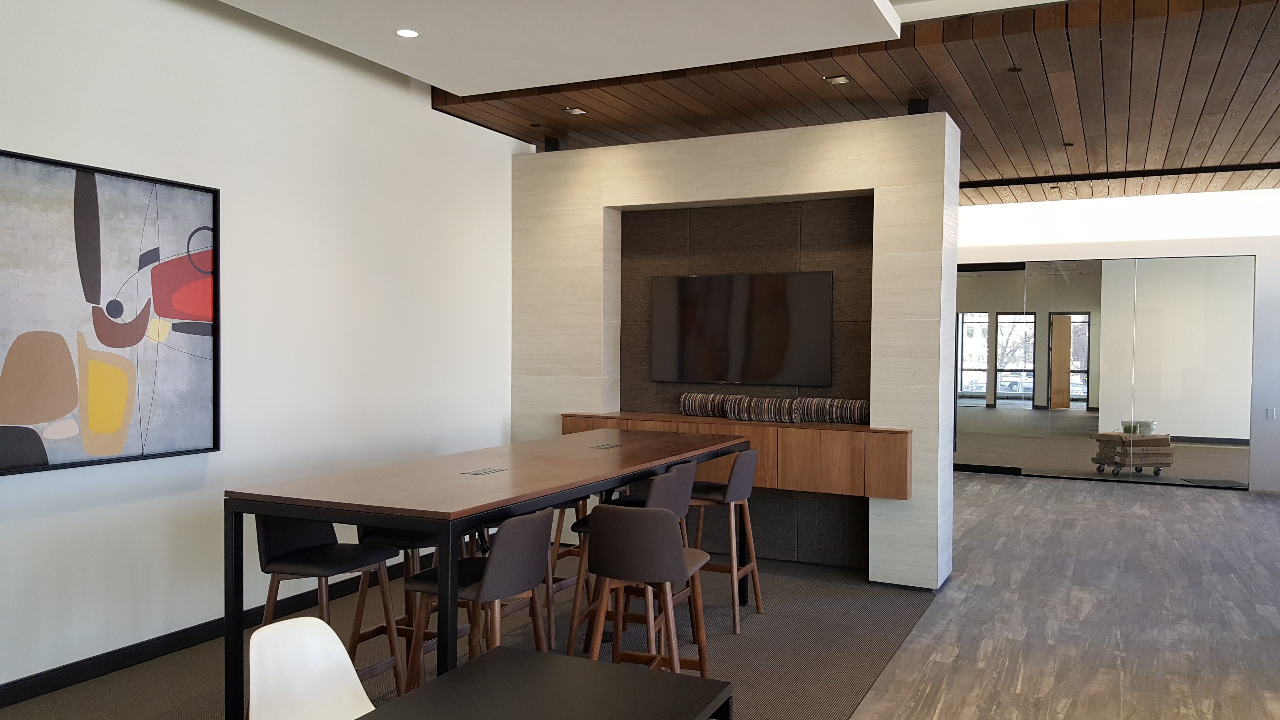 A&B Builders, a leading tenant finish contractor based in Denver, Colorado, recently completed a high-quality interior build-out for a new tenant at Denver Corporate Center II, a well-known Class A office building in the Denver Tech Center.