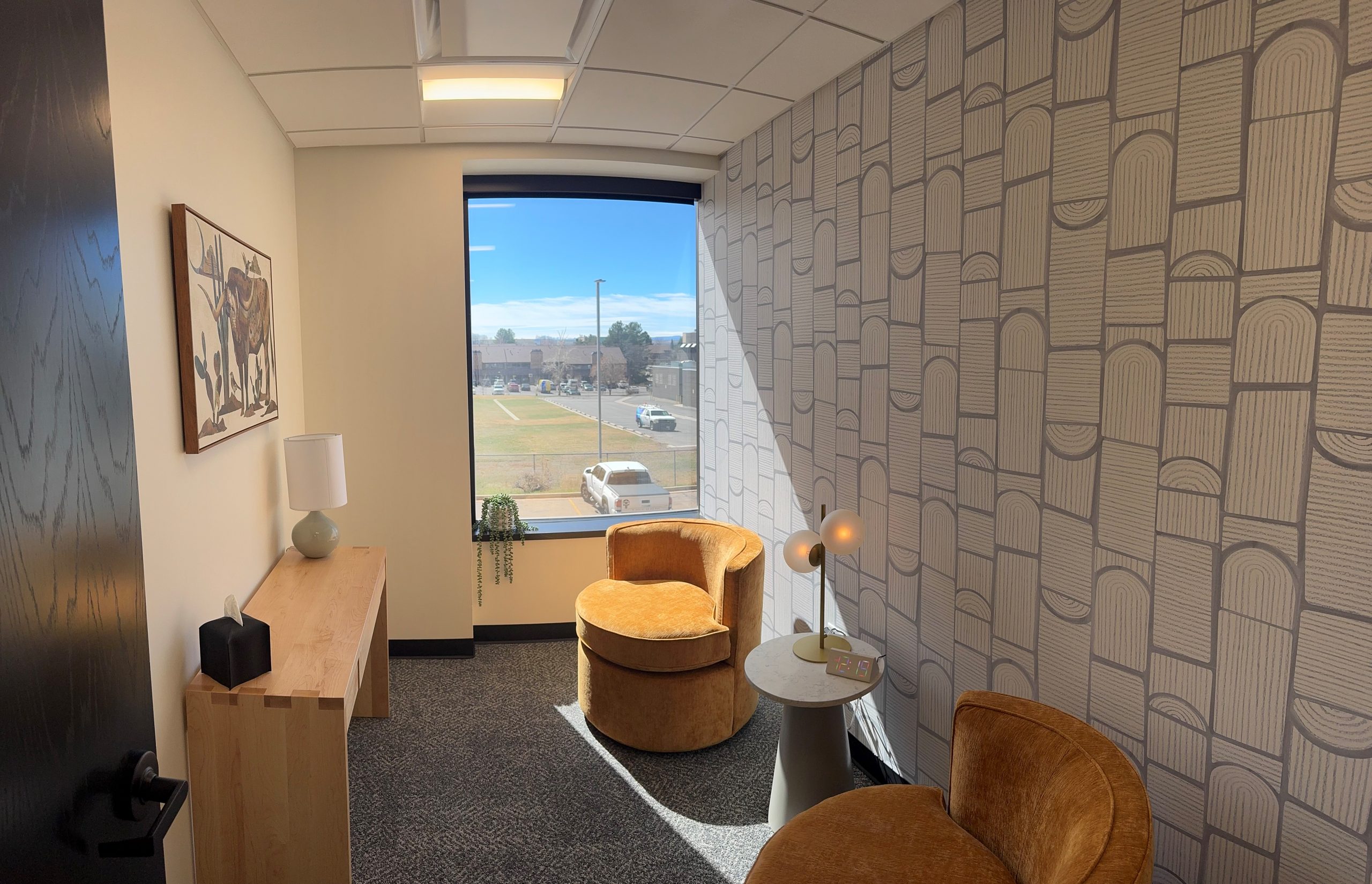 A&B Builders, a leading tenant finish contractor based in Denver, Colorado, recently completed a high-quality interior build-out for a new tenant at Guidelight, located at 7400 East Caley Avenue in the Denver Tech Center.